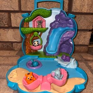 Lakeshore Learn & Play Carry Around Animal Town Playset with 6 Animals